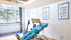 配备卫浴、智能呼叫系统、空调、电视；凭仗其